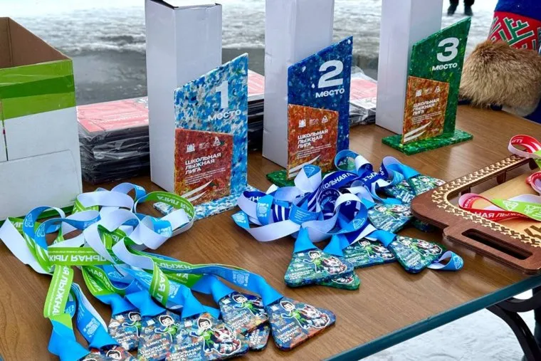 Уникальные экомедали выполнены из переработанного пластика 