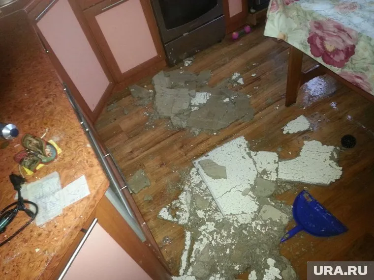 Имущество целого подъезда было уничтожено недобросовестными подрядчиками фонда капремонта