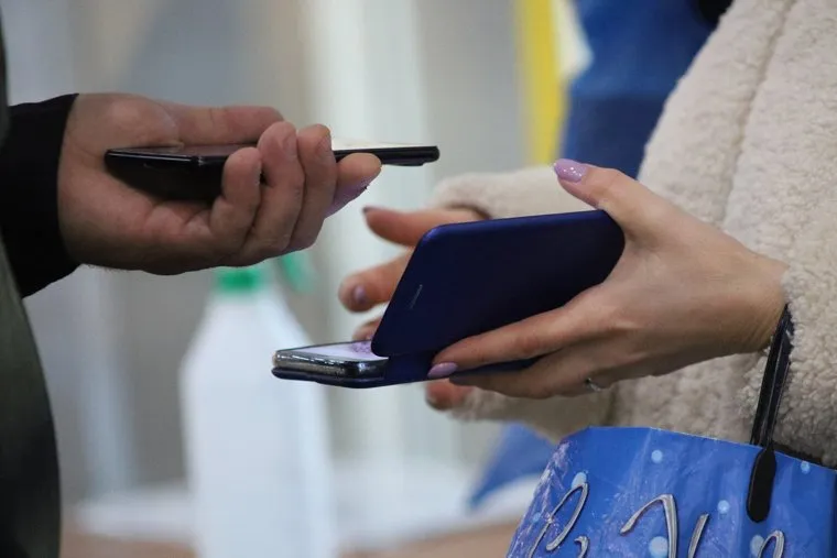 Фильтр на входе ТЦ «Пушкинский». Курган 