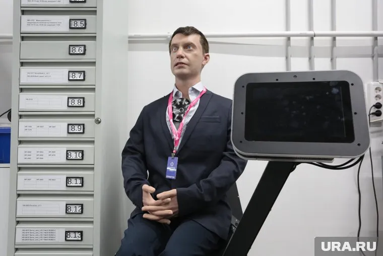 Стоимость одного андроида-продавца составляет 100 тысяч долларов