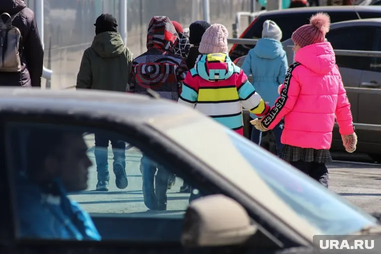 Власти могут начать выдавать деньги на подготовку школьников к учебному году