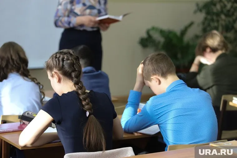 Школьникам оказалась хорошо знакома песня «Владимирский централ»