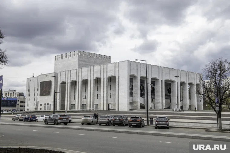 Театр-Театр будет открыт минимум до 4 ноября