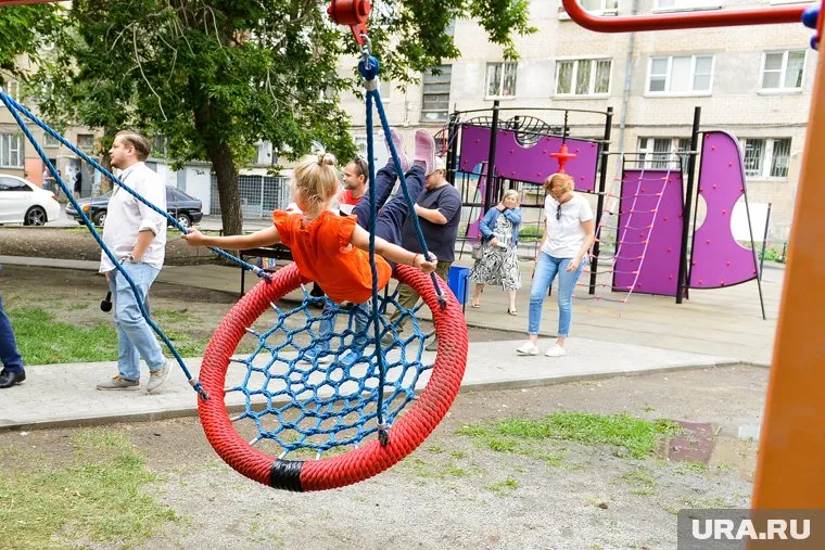 Конфликт произошел из-за очереди на качели