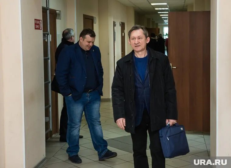 Экс-глава Сургута Дмитрий Попов планирует возместить понесенный ему ущерб