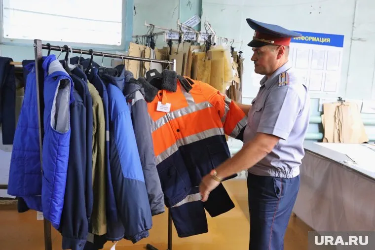 В Мегионе продается магазин спецодежды