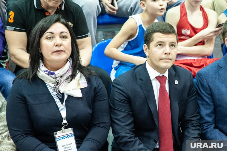 Марина Трескова (слева) претендует на пост главы Приуральского района