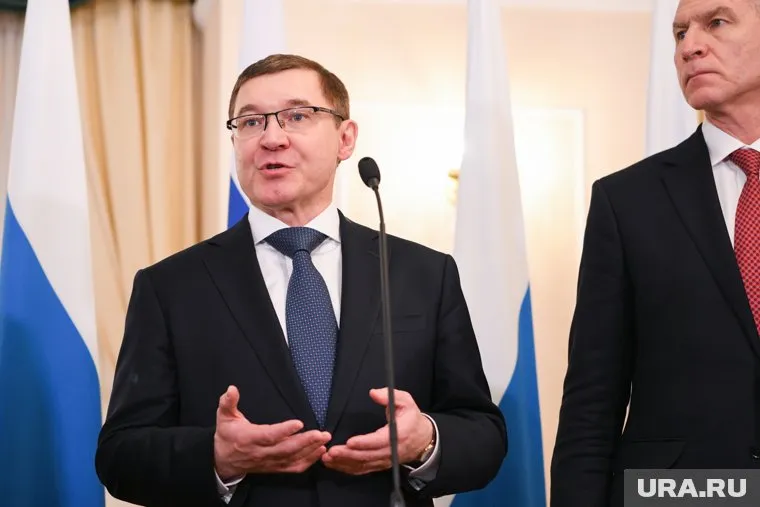 Якушев вручил солдатам государственные награды