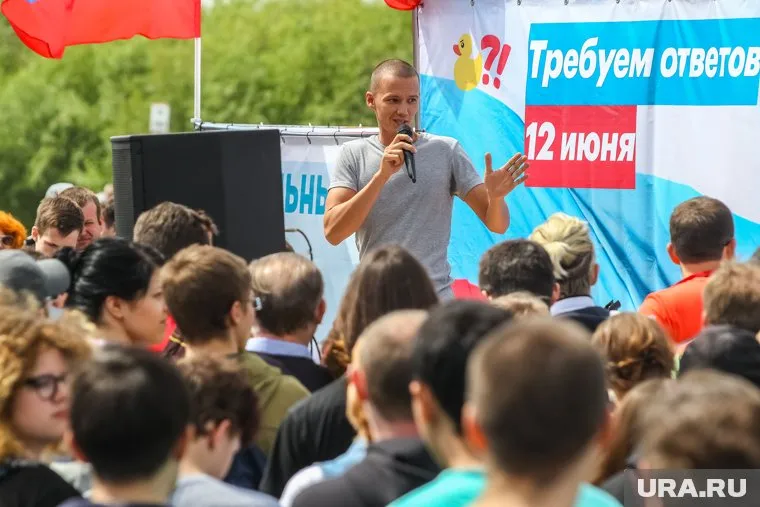 Протестный митинг 12 июня в Тюмени прошел спокойно: нервы не выдержали только у двоих