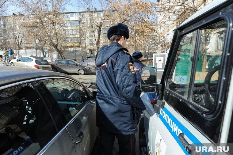 По неофициальным данным, размер взятки — 15 тысяч рублей