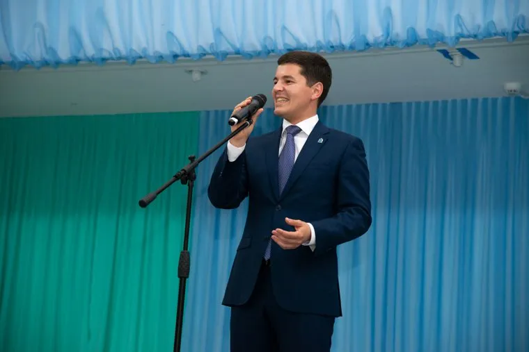 Дмитрий Артюхов гимназия первая учительница Новый Уренгой 23.06.18