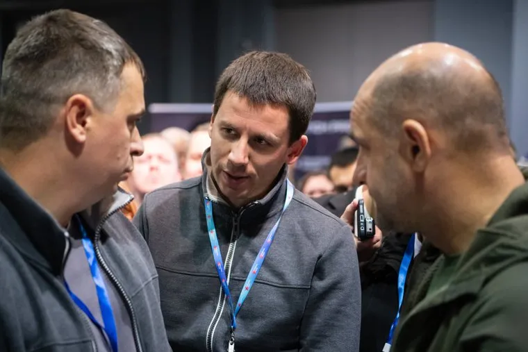 Полпред УрФО Артем Жога на «Форуме добровольцев большого Урала». Свердловская область, Верхняя Пышма