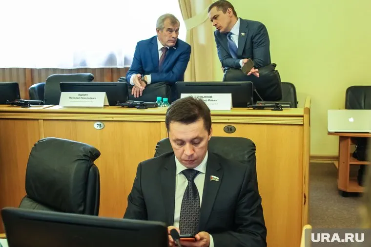 Скандал с депутатом Аносовым может стать репутационным ударом для югорского отделения «ЕР»