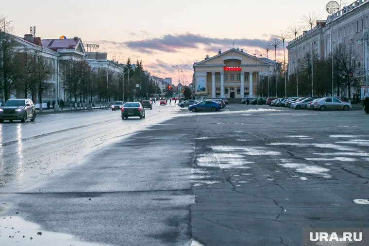Парковка будет запрещена у кинотеатра 24 апреля
