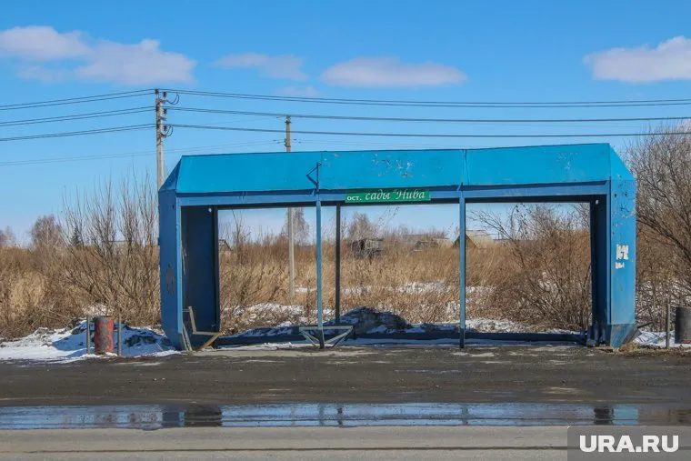 Жителей Шумихи возмутила «новая» остановка, привезенная с другой улицы (архивное фото)