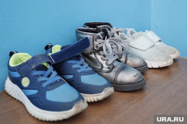 Детскую обувь из Китая обратили в собственность государства 
