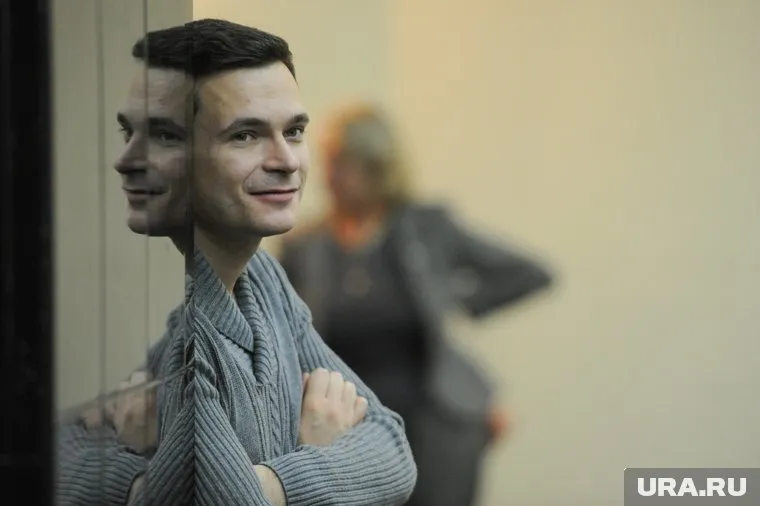 Яшин уточнил, что в управлении ему не назвали фамилию человека, подавшего заявление о возбуждении уголовного дела