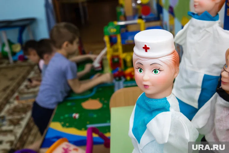 Из-за соседством с детским садом, работники ДК перестали проводить кружки для школьников