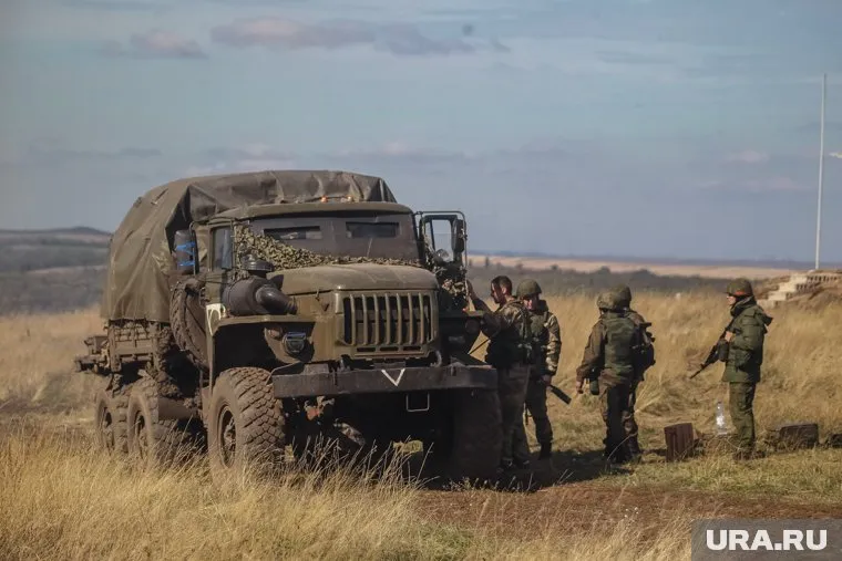 Если бы боец не отбуксировав горящий «Урал», взорвалось бы все подразделение