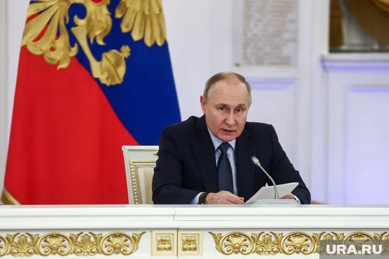 Путин провел встречу с семьями участников СВО в подмосковной резиденции