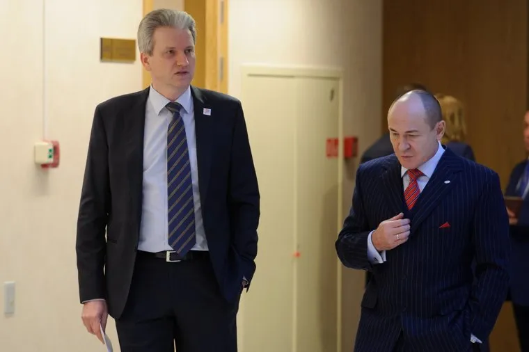 Заседание законодательного собрания Свердловской области. Екатеринбург, савельев валерий, станкевич андрей