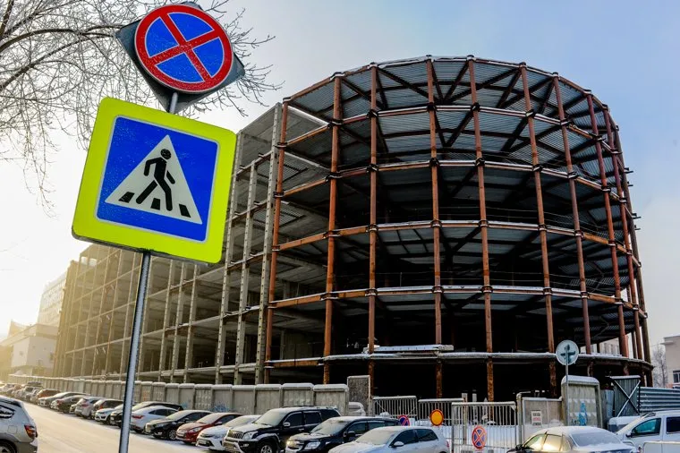 Долгострой Артура Никитина на улице Васенко. Челябинск