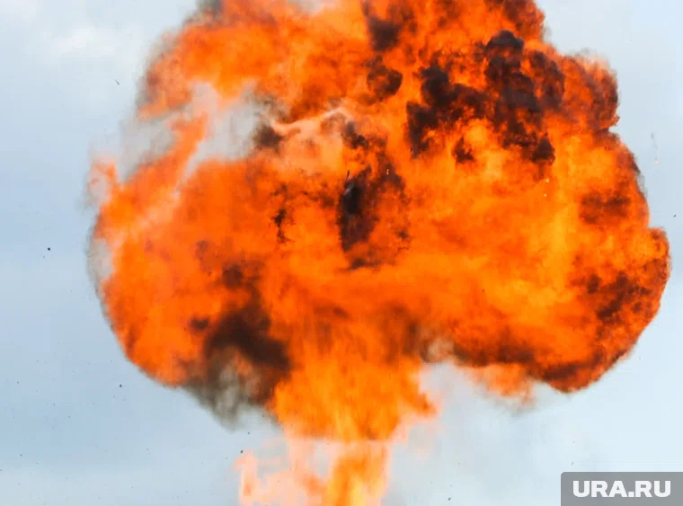 В Видном загорелся грузовик на парковке из-за газового баллона