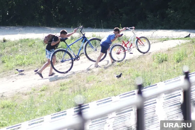 Предлагается начислять выплаты детям до 18 лет