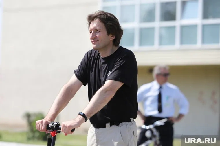 Александр Губин уезжает из Кургана