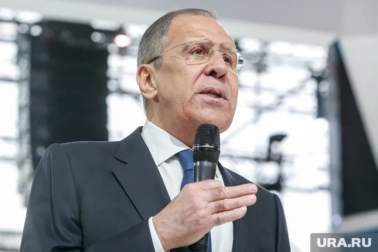 Западные компании стали инструментом политической агрессии против России, отметил Сергей Лавров
