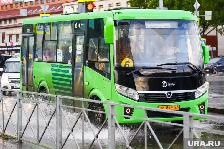 Пассажиры автобуса не пострадали