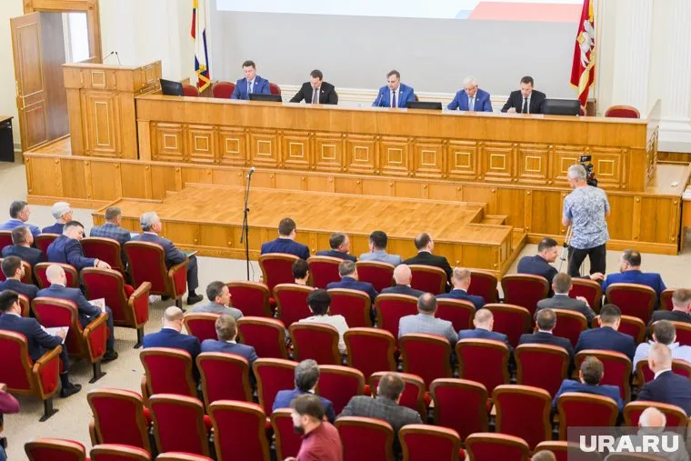 Депутаты заксобрания приняли закон сразу в трех чтениях