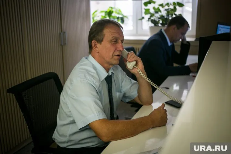 Без людей роботы-коллекторы не справятся с работой