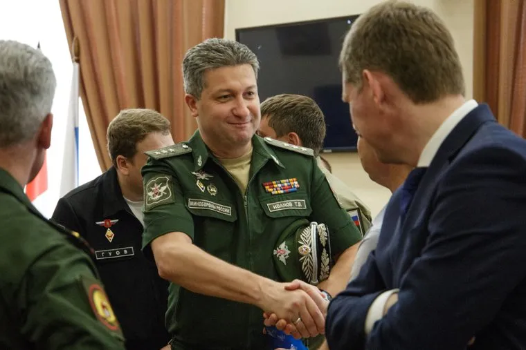 Замминистр обороны Тимур Иванов посетил Пермское суворовское военное училище. Пермь