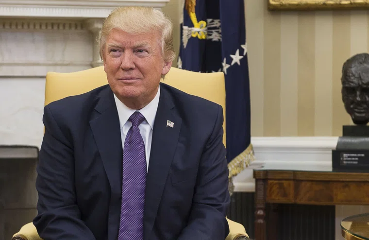 Трамп изменил позицию по Украине после разговора с Путиным, передает Politico