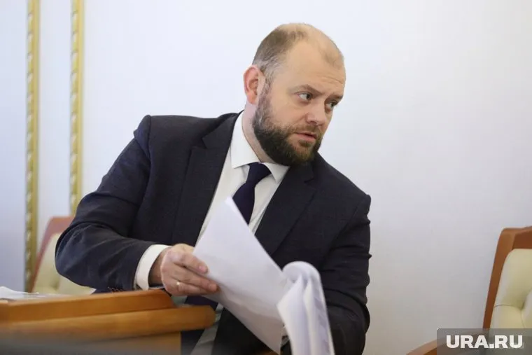 Анатолий Воробьев ушел в отставку