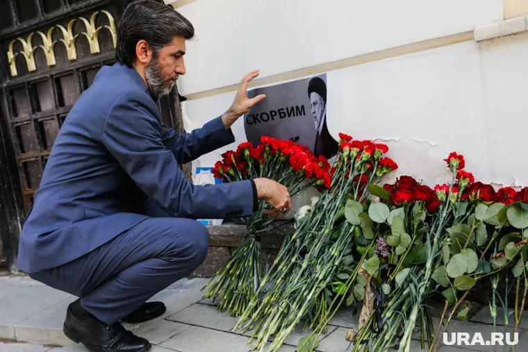 В Тегеране проходит церемония прощания с Ибрахимом Раиси