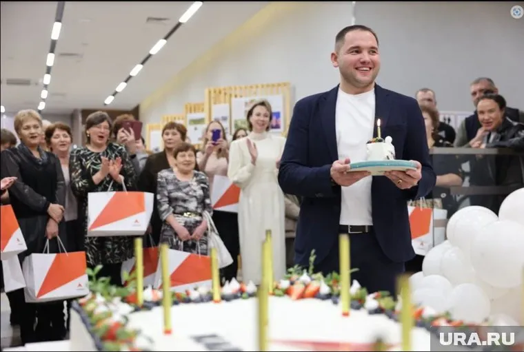 По мнению местного жителя, в прорыве дамбы виноват Станислав Афанасенко (на фото)