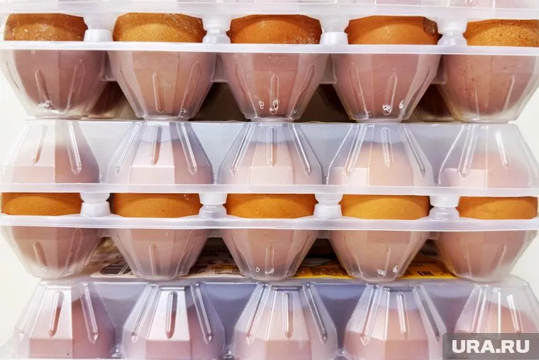 В Тюмени яйца продают минимум за 99 рублей десяток