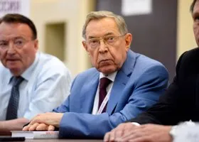 Памятник легендарному экс-советнику Путина за 4 миллиона откроют в Екатеринбурге