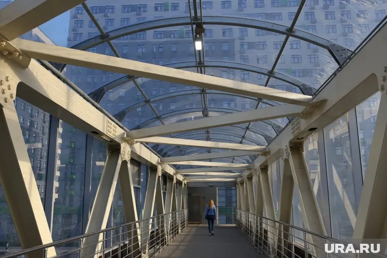 Скандальный переход был построен в конце ноября 2023 года