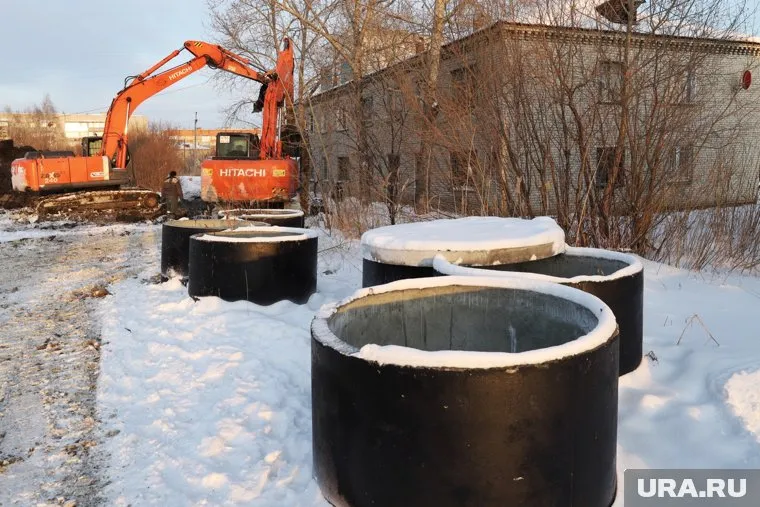 Изначально завершить стройку планировали еще зимой, но потом сроки работ продлили на полгода