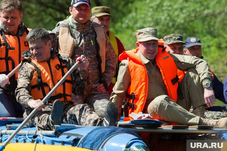 Полномочный представитель президента в УрФО продемонстрировал уральцам, как надо отдыхать.