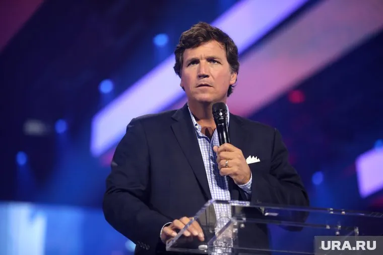  Карлсон считает необходимым лишать гражданства США людей, воевавших на Украине