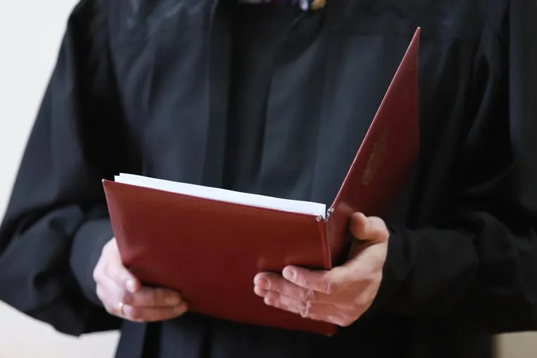 Продление срока ареста в СИЗО Ванюкову Роману и Бабаяну Аваку. Курган, приговор суда