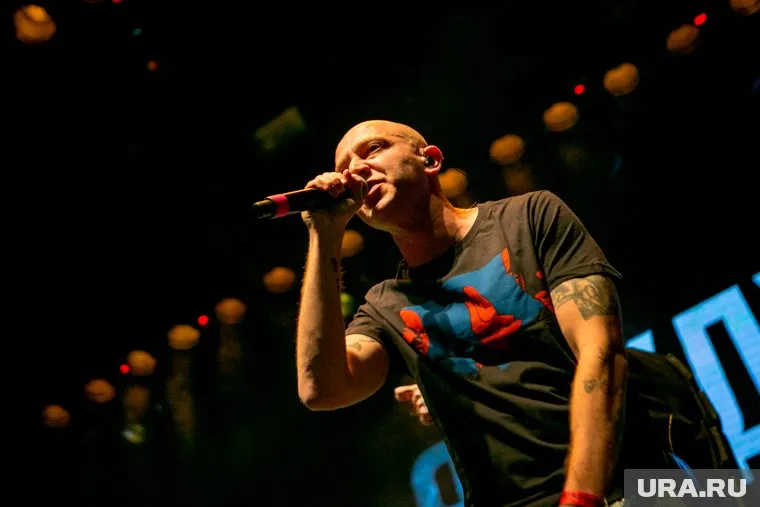 Оксимирон пришел на протестную акцию в свой день рождения