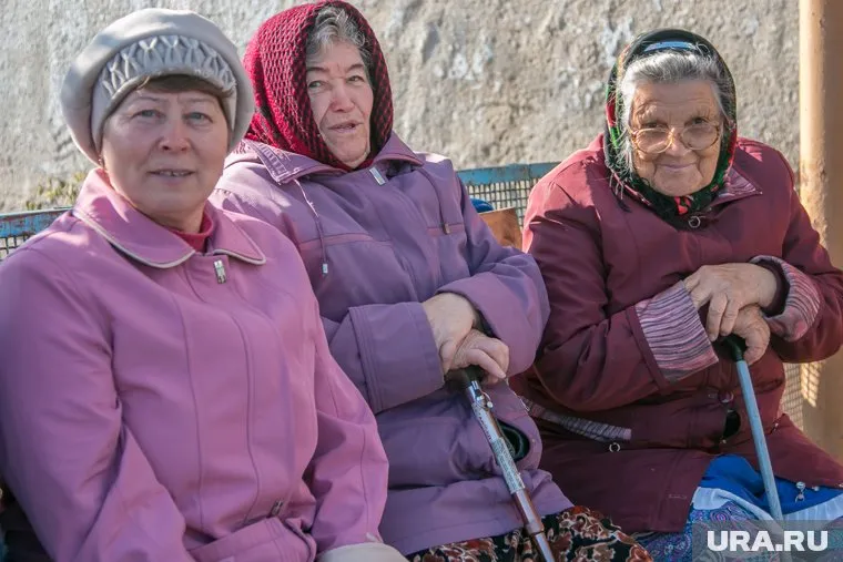 По мнению женщины, 13 тысяч рублей позволяют безбедно жить и менять унитазы