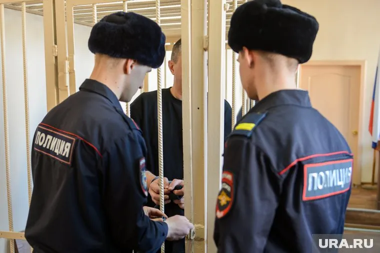 Евгения Черняка обвинили в финансировании терроризма