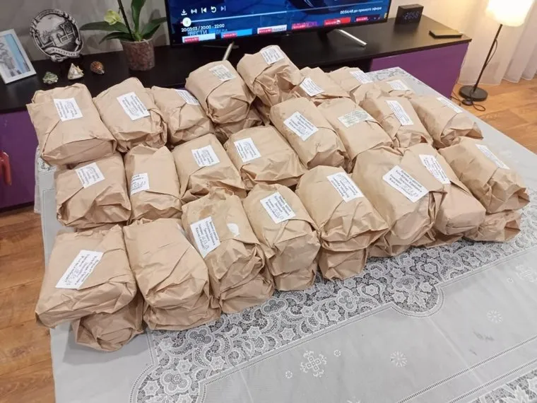 Сало передано для поставки бойцам в зону спецоперации