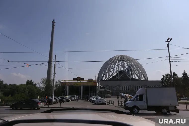 За 35 лет башня у цирка стала символом Екатеринбурга